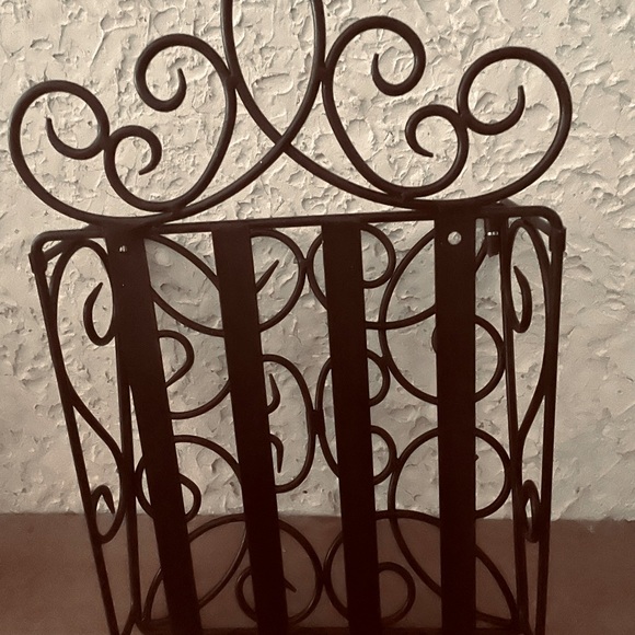Decorative Large Wrought Iron Wall Mount Slanted Organizer - Picture 4 of 4